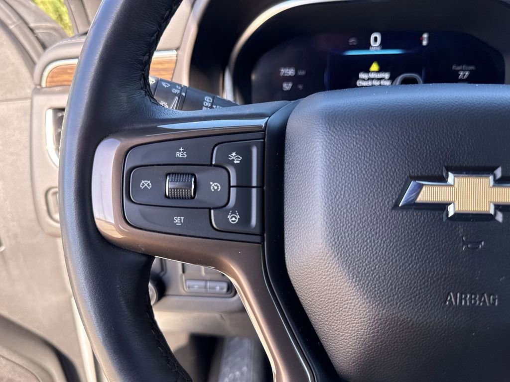 Used 2024 Chevrolet Suburban High Country w/ Advanced Technology Package AWD/4WD image 26