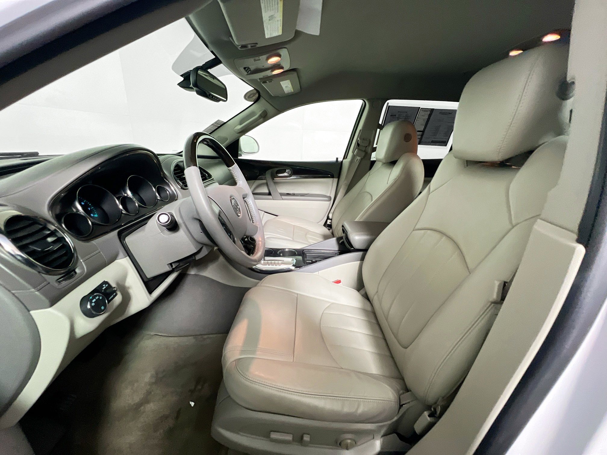 Used 2016 Buick Enclave Leather image 12