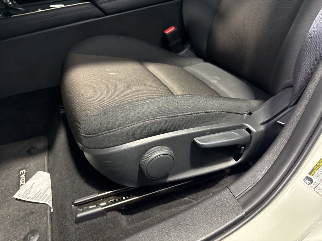 Used 2025 MAZDA MAZDA3 s FWD image 28