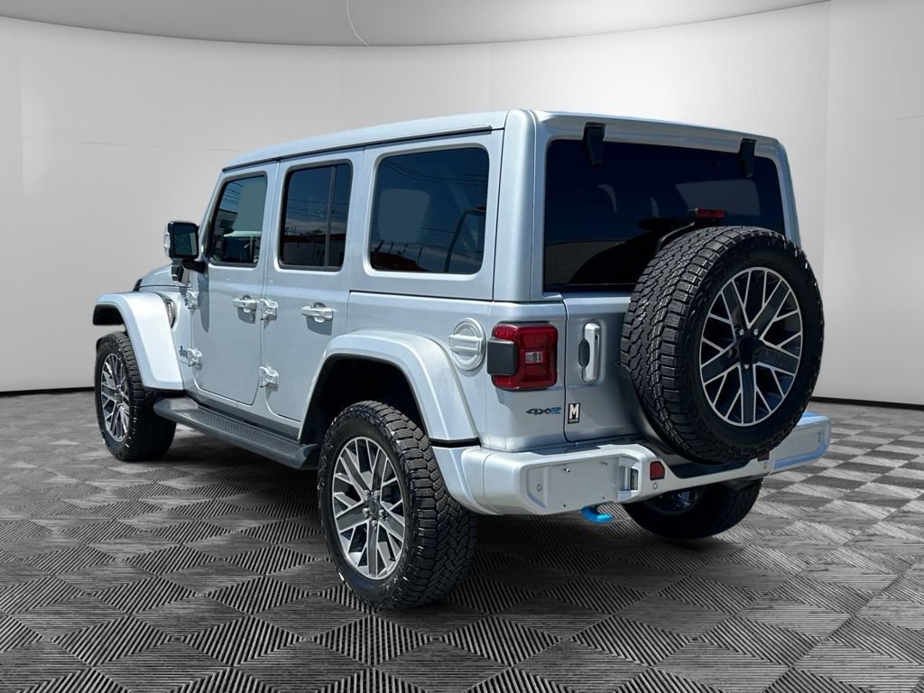 Used 2024 Jeep Wrangler High Altitude AWD/4WD image 7