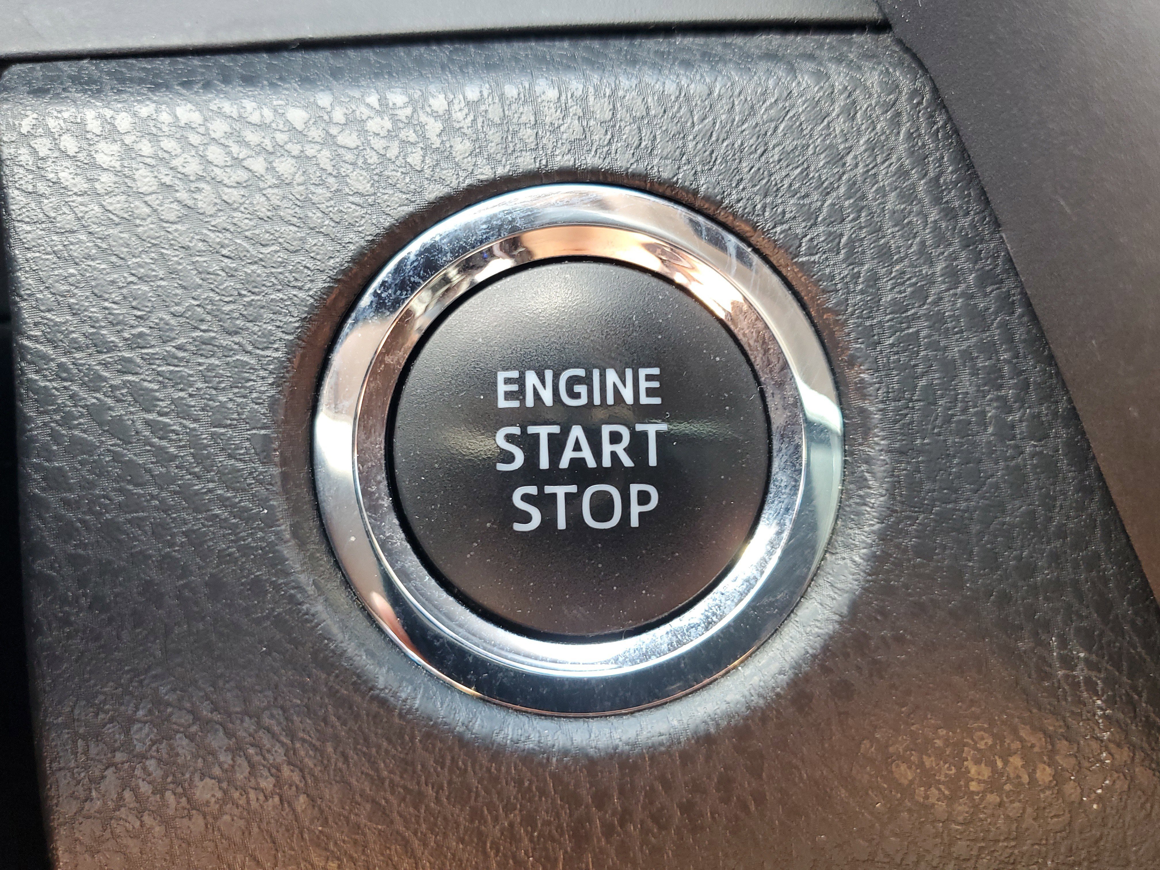 Certified 2018 Toyota Camry LE w/ Convenience Package image 26