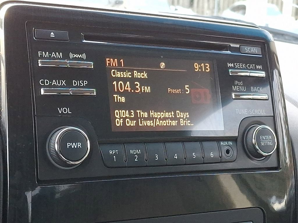 Used 2014 Nissan Titan SV w/ SV Value Truck Package image 13