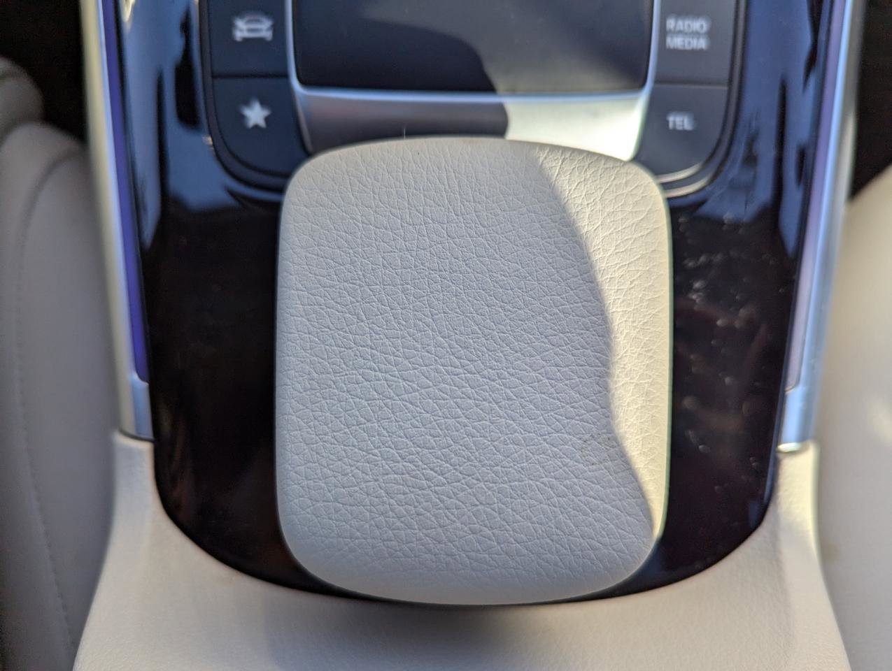 Used 2022 Mercedes-Benz EQB 300 4MATIC image 28