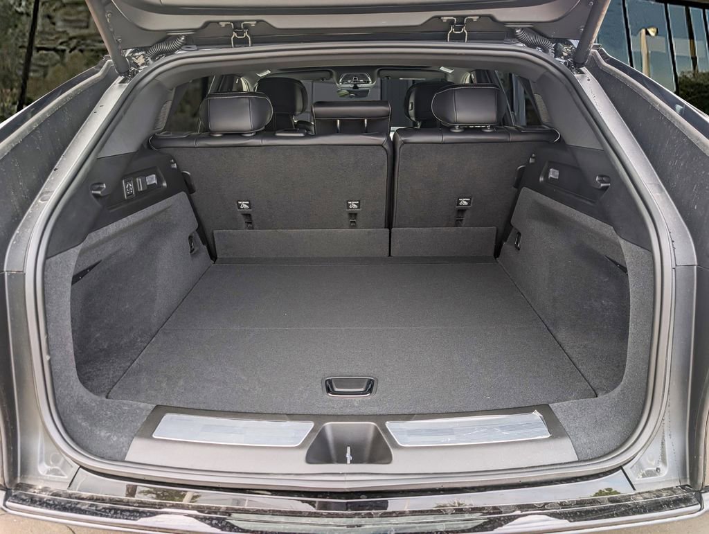 New 2026 Cadillac Lyriq V AWD/4WD image 17