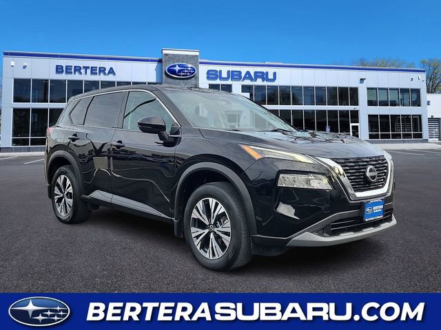 Used 2022 Nissan Rogue SV image 1