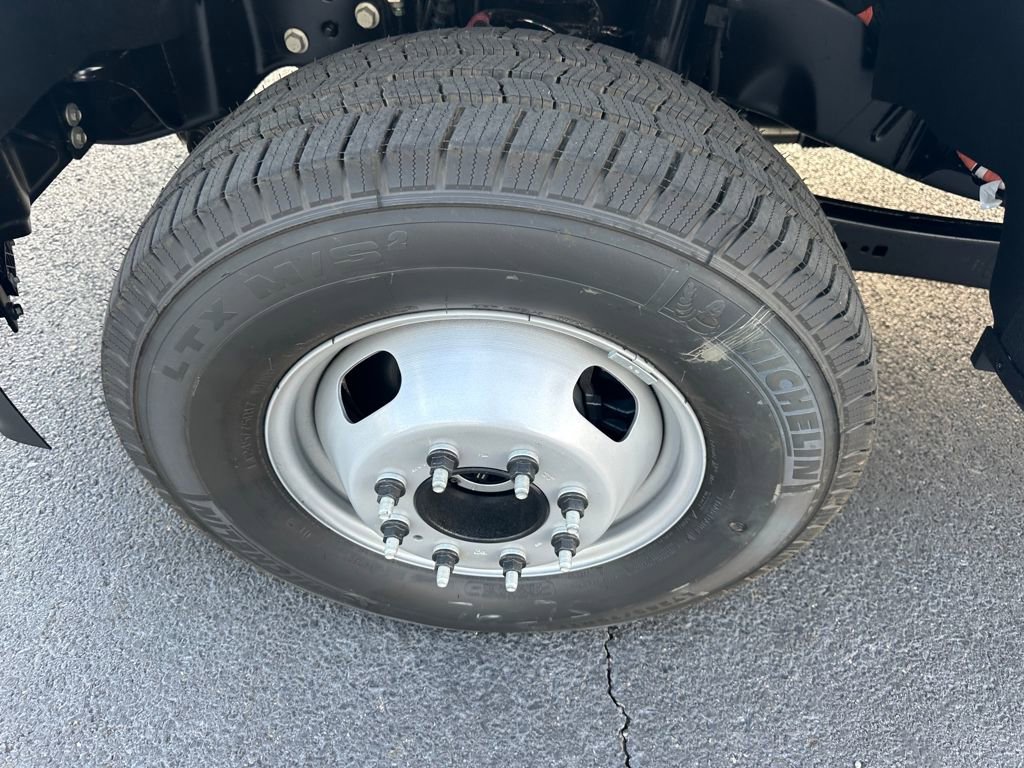 New 2026 Ford F350 XL image 19