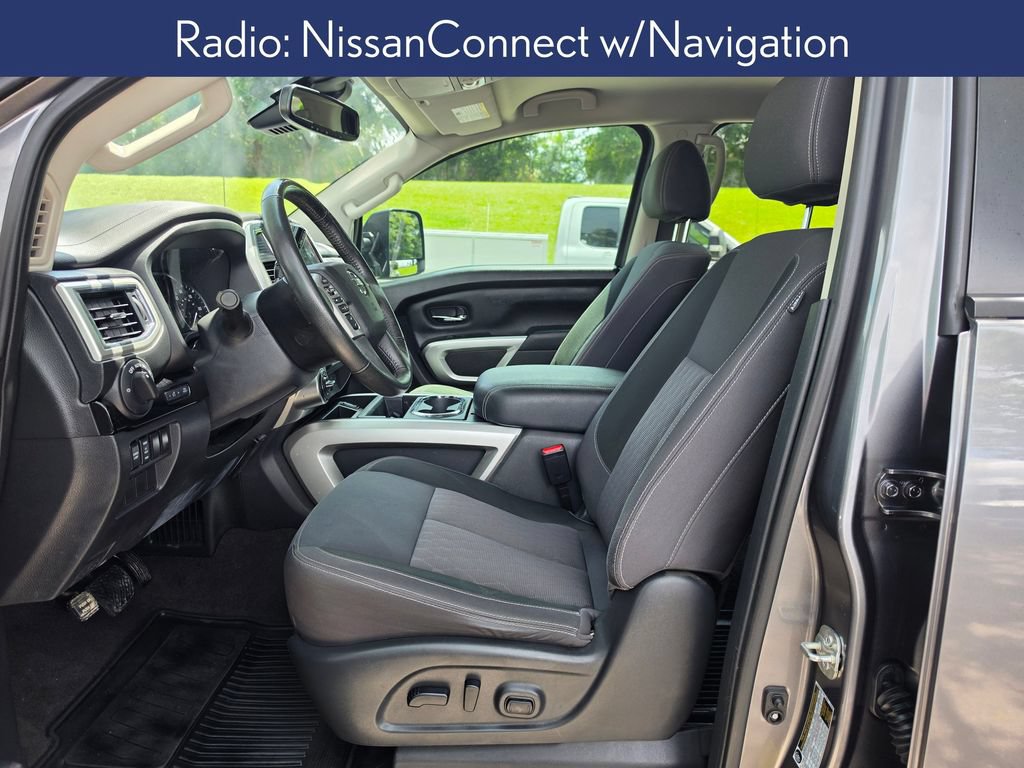 Used 2021 Nissan Titan SV w/ SV Convenience Package AWD/4WD image 10
