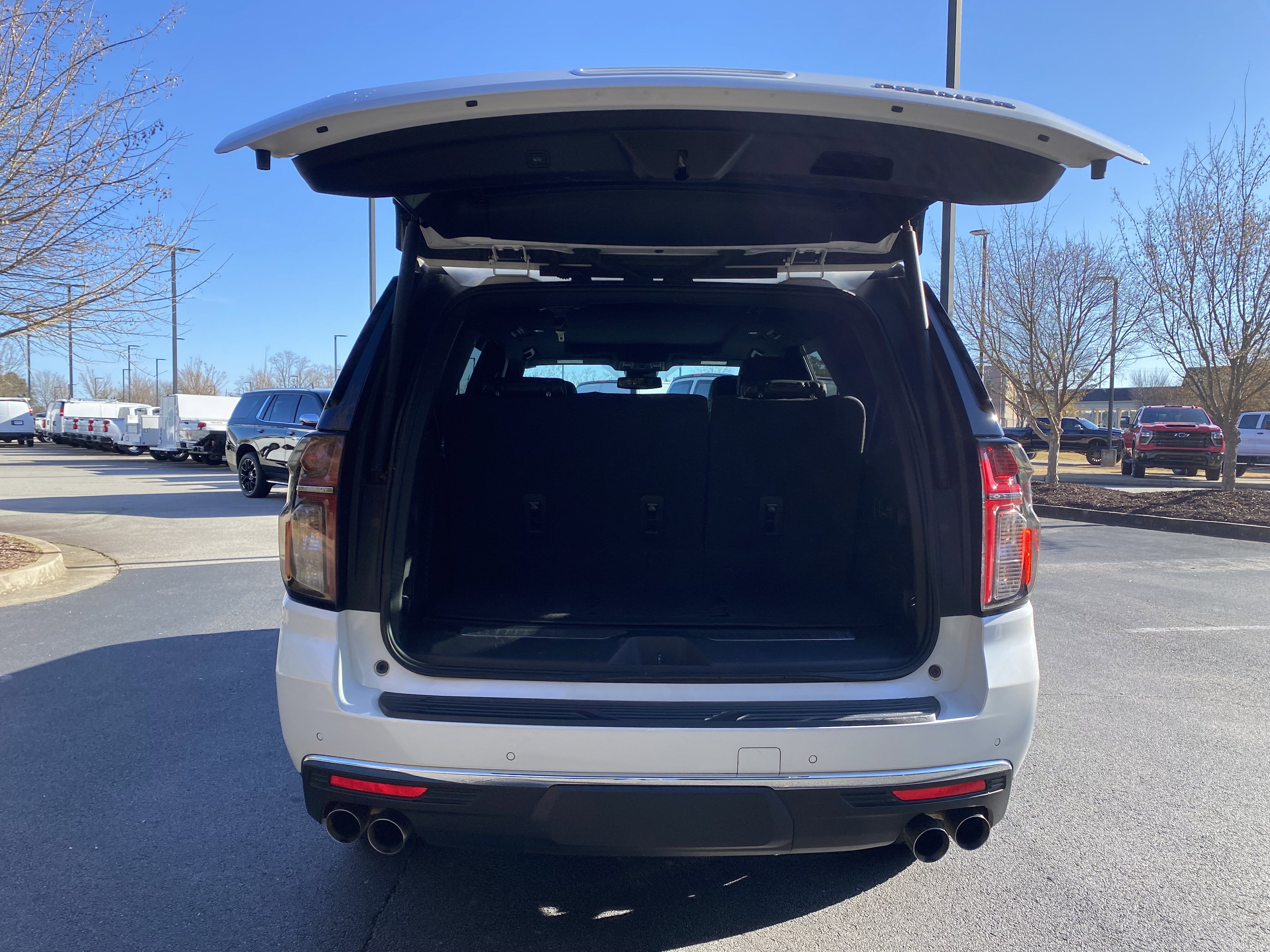 Used 2023 Chevrolet Tahoe Premier image 11