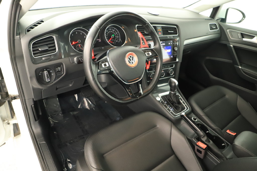 Used 2018 Volkswagen Golf SE FWD image 15