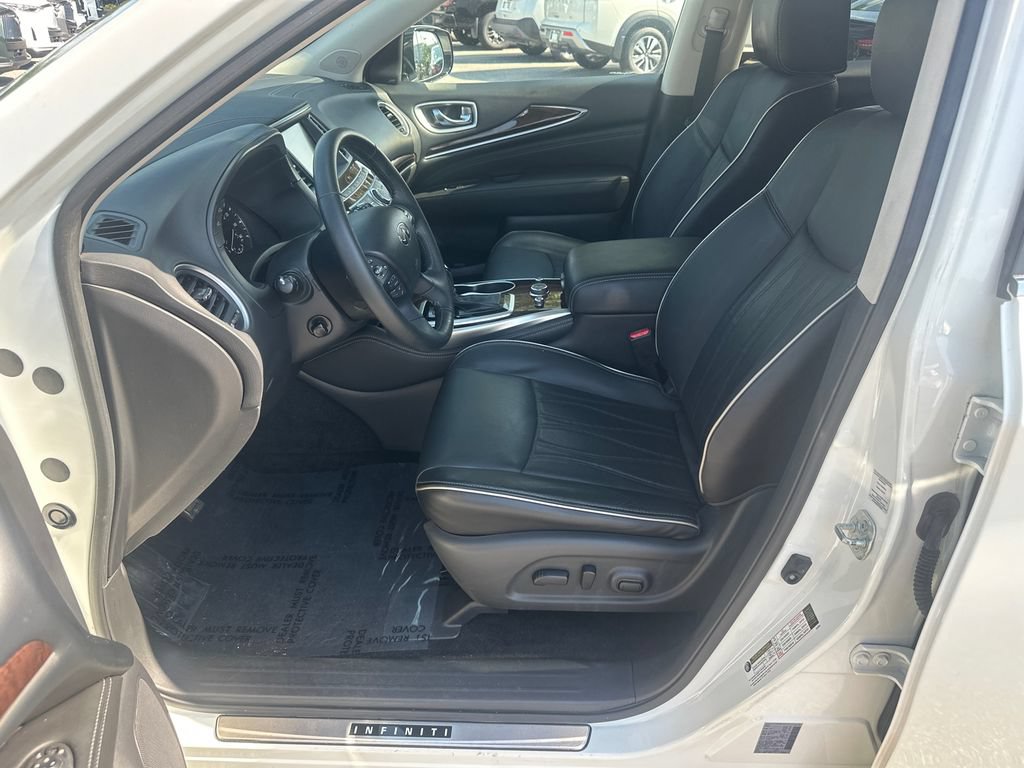 Used 2018 INFINITI QX60 Luxe w/ Deluxe Technology Package AWD/4WD image 9