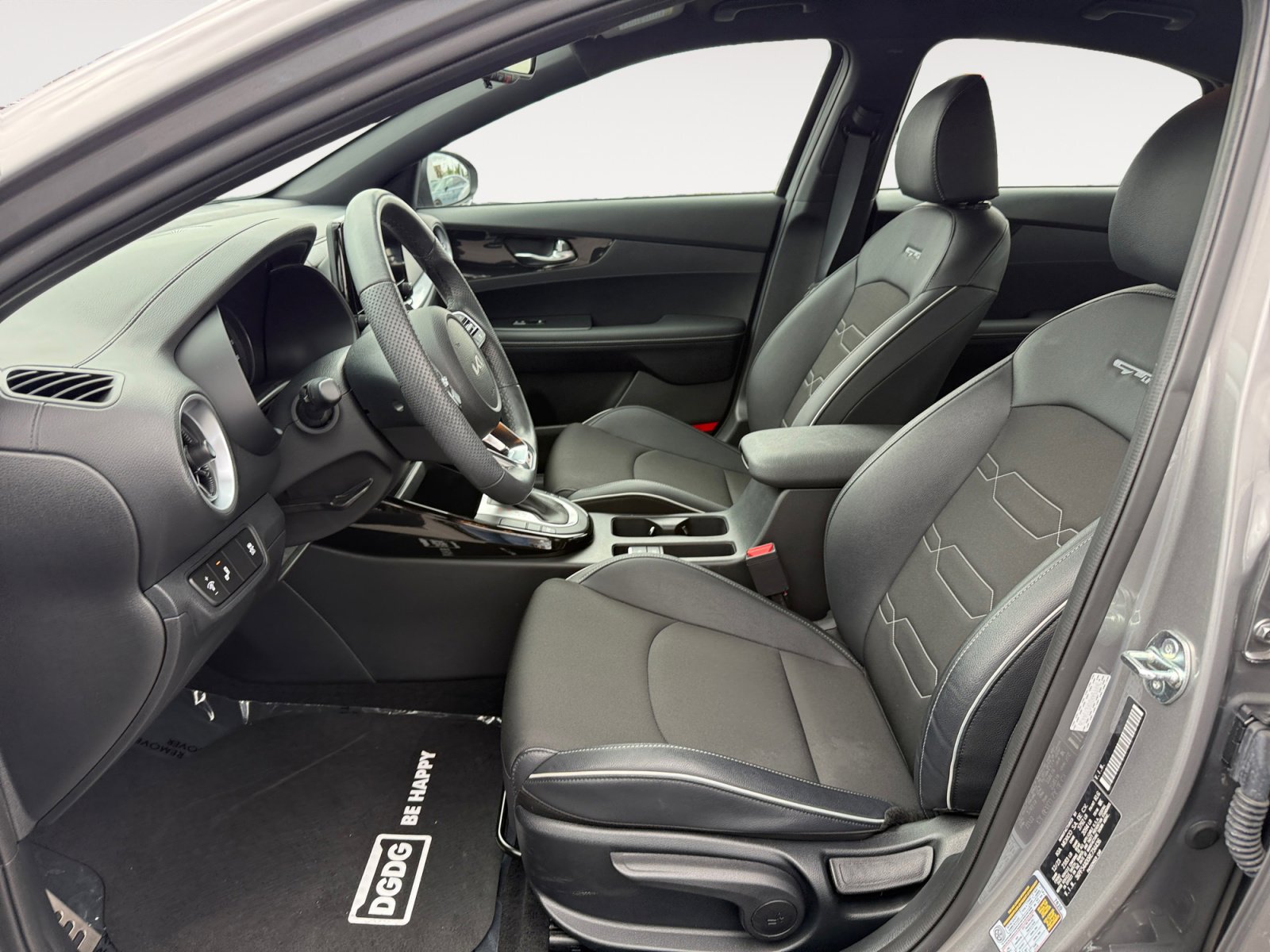 Used 2024 Kia Forte GT-Line FWD image 10
