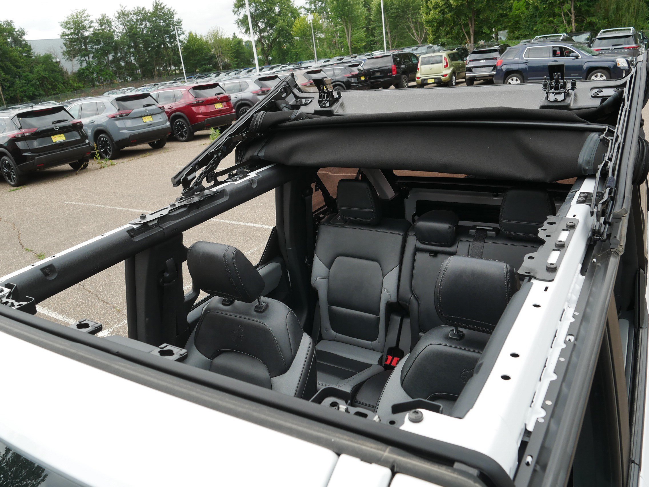 Used 2024 Ford Bronco Black Diamond AWD/4WD image 37