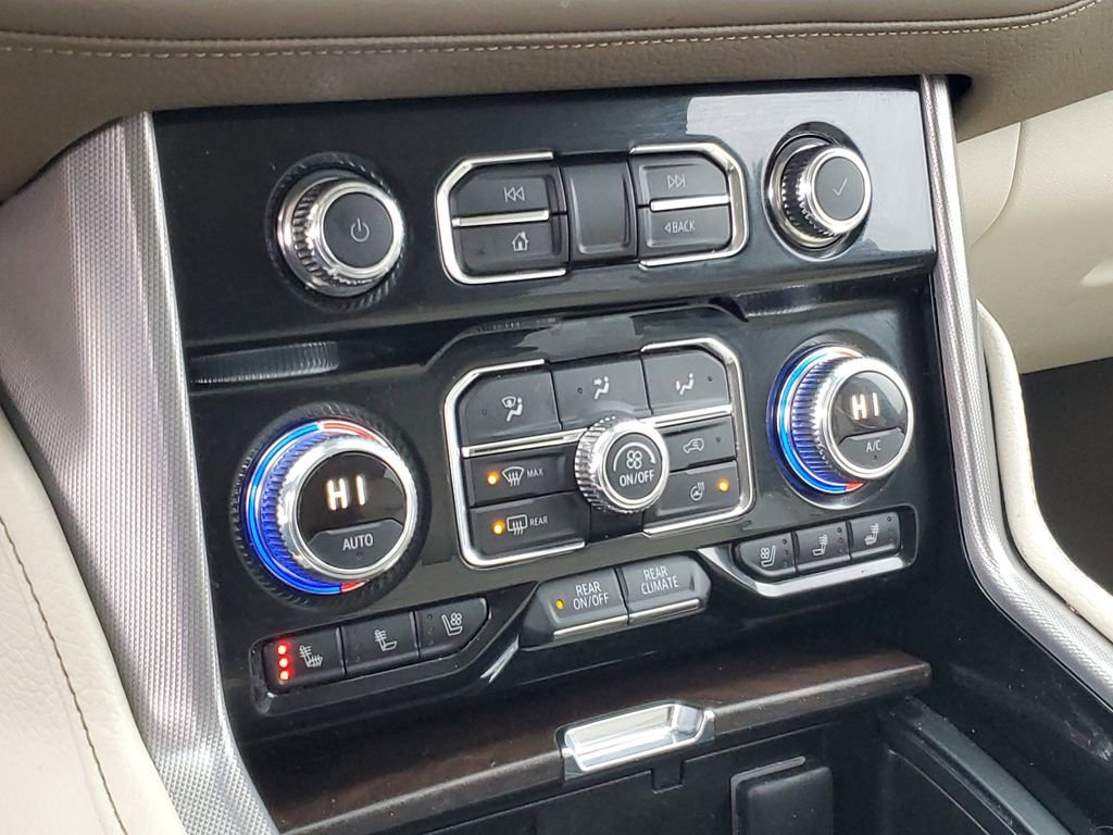 Certified 2023 GMC Yukon Denali w/ Advanced Technology Package image 20
