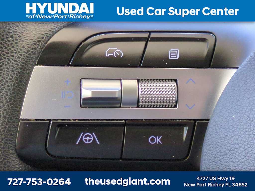 Used 2025 Hyundai Santa Cruz SEL FWD image 26