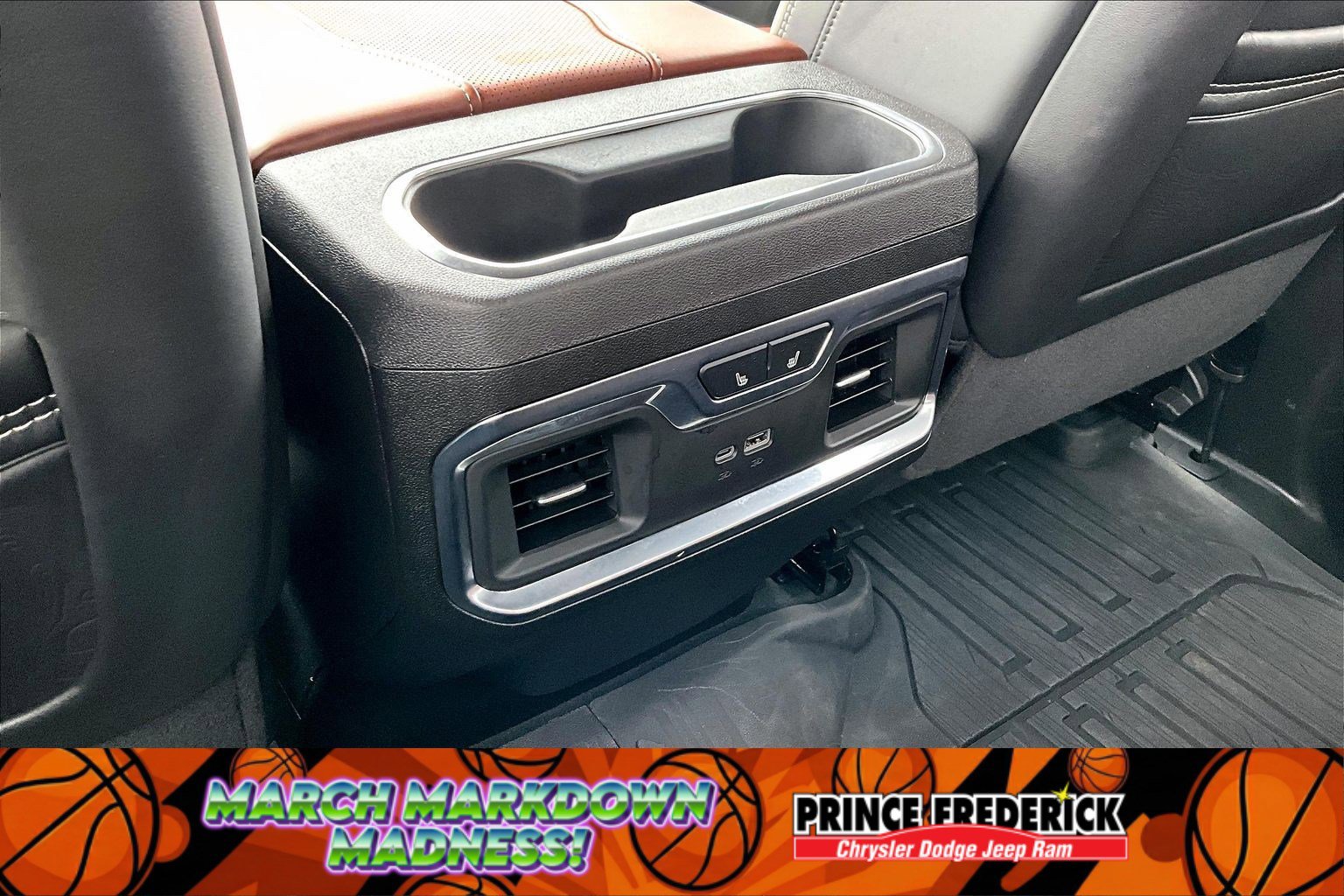 Used 2025 GMC Sierra 1500 Denali Ultimate image 29