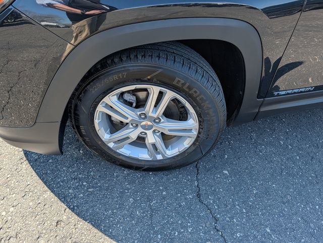 Used 2020 GMC Terrain SLE w/ Driver Convenience Package image 2