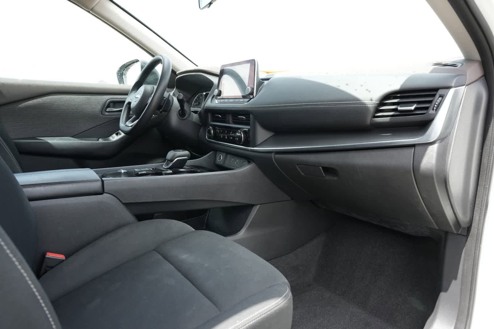Used 2023 Nissan Rogue S FWD image 21