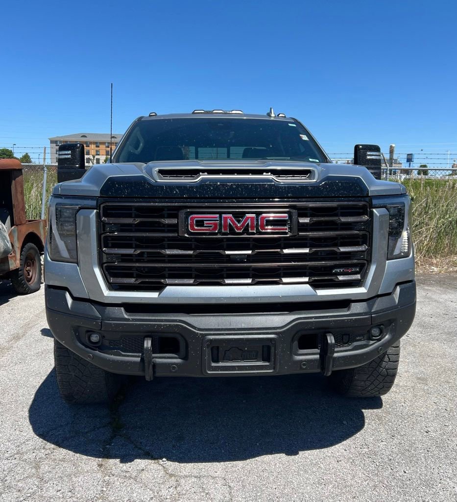 Used 2024 GMC Sierra 2500 AT4X w/ AT4X AEV Edition AWD/4WD image 2