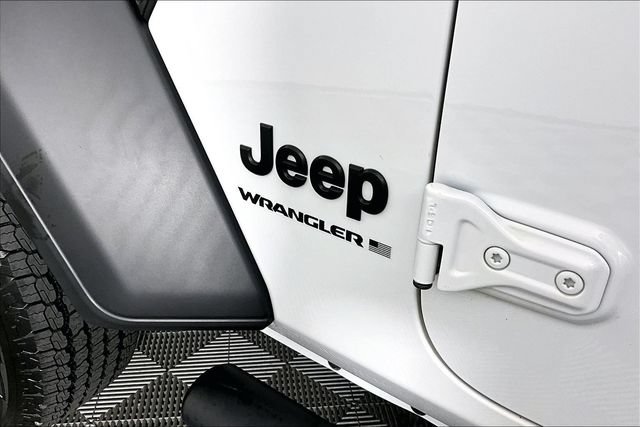 Used 2023 Jeep Wrangler Sport AWD/4WD image 19