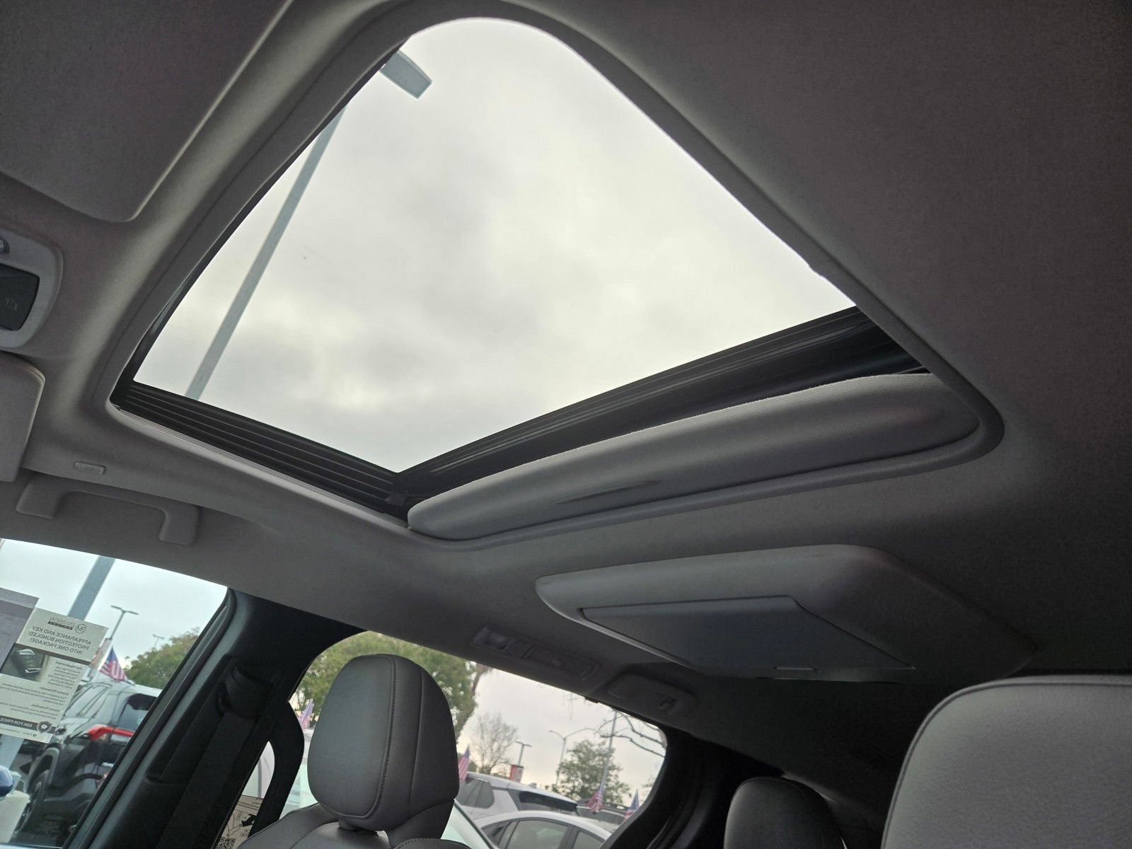 Certified 2026 Toyota Sienna XLE FWD image 18