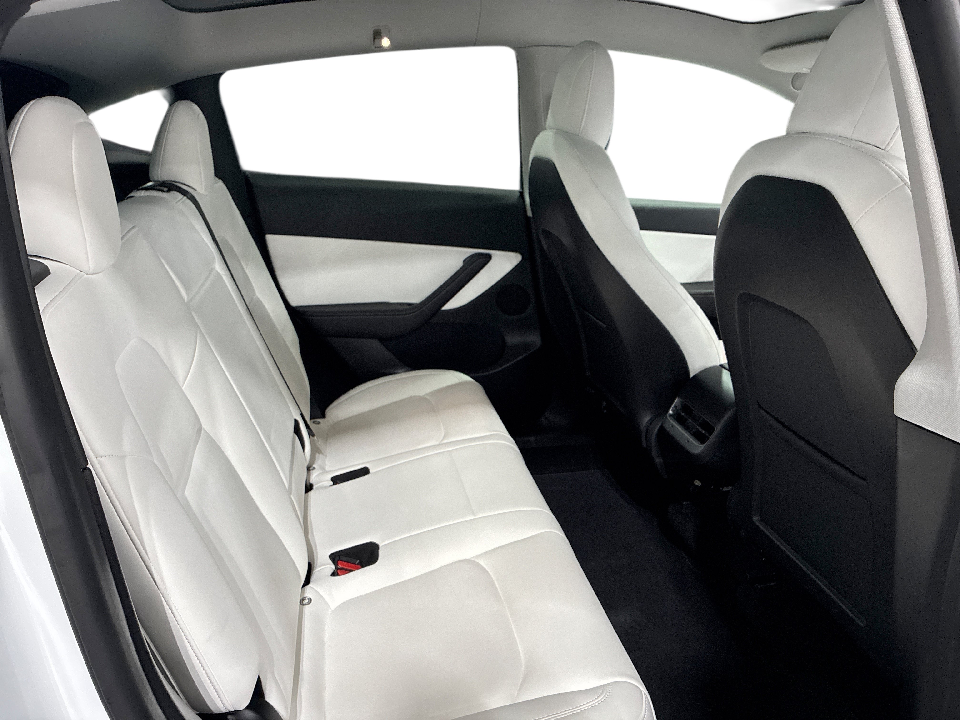 Certified 2021 Tesla Model Y Long Range AWD/4WD image 11