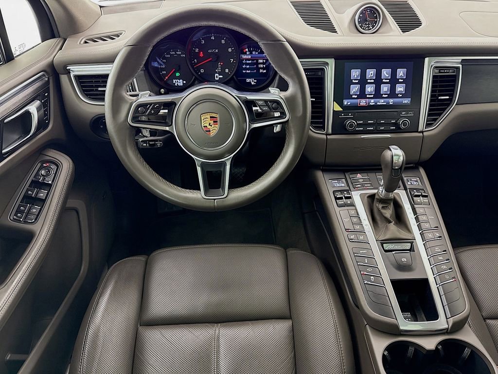 Certified 2017 Porsche Macan GTS AWD/4WD image 27