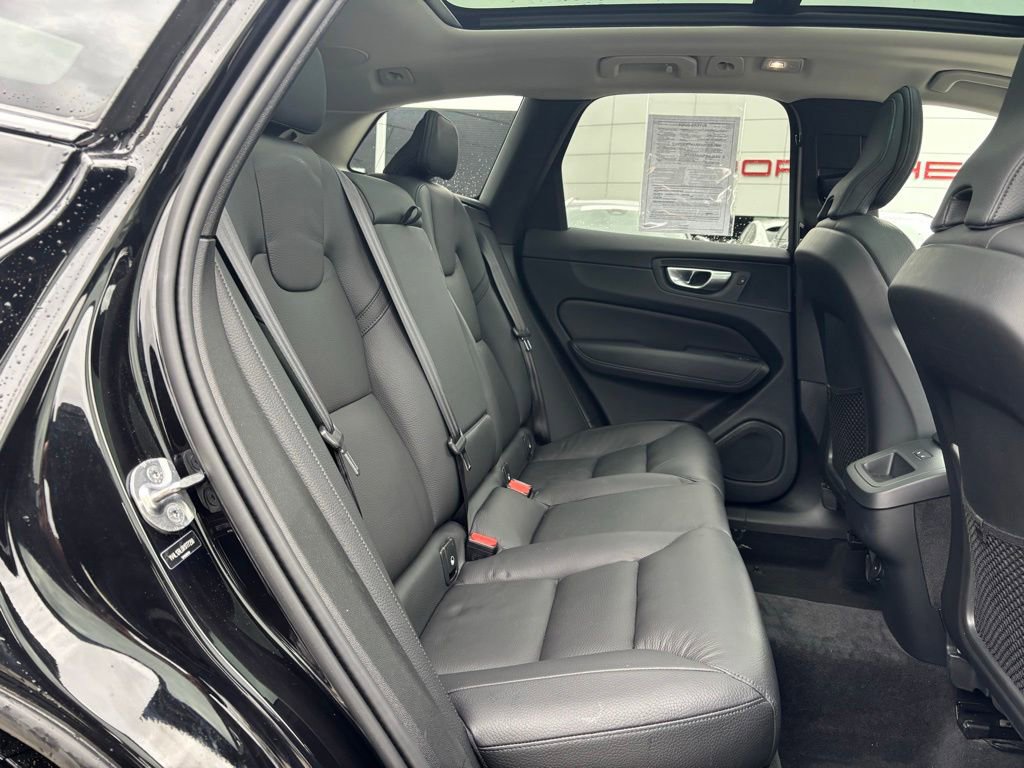 Used 2024 Volvo XC60 B5 Plus w/ Climate Package AWD/4WD image 23