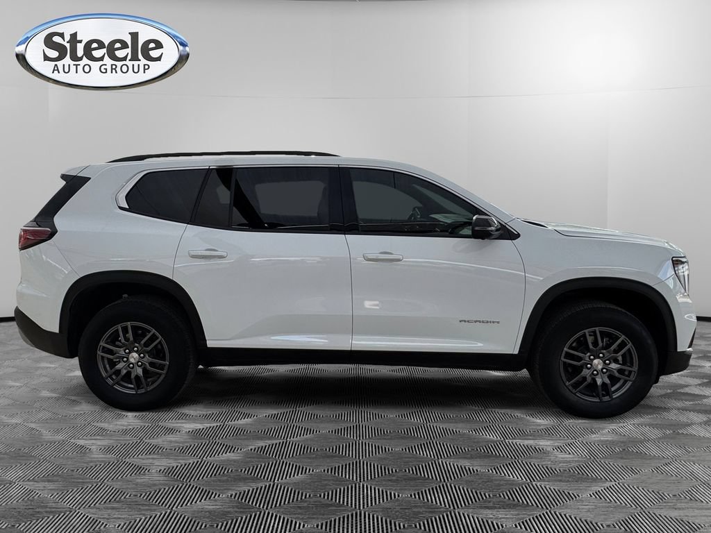 Used 2025 GMC Acadia Elevation FWD image 6