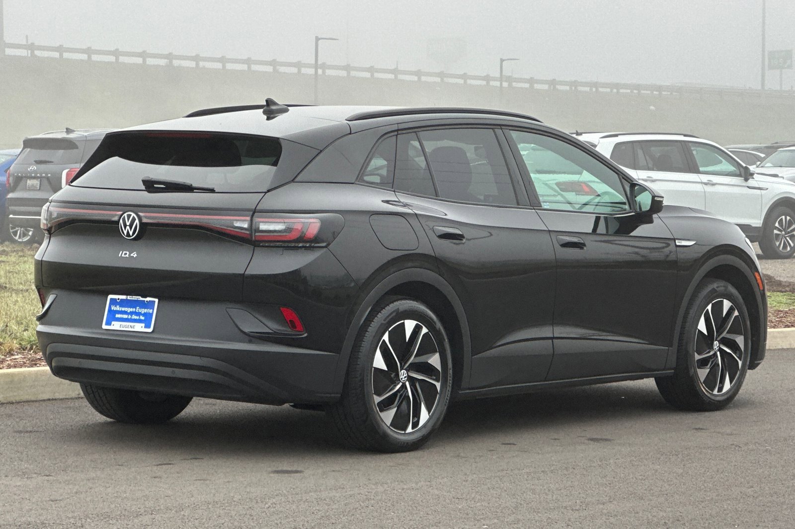 Used 2021 Volkswagen ID.4 Pro w/ ID.4 Protection Package image 3