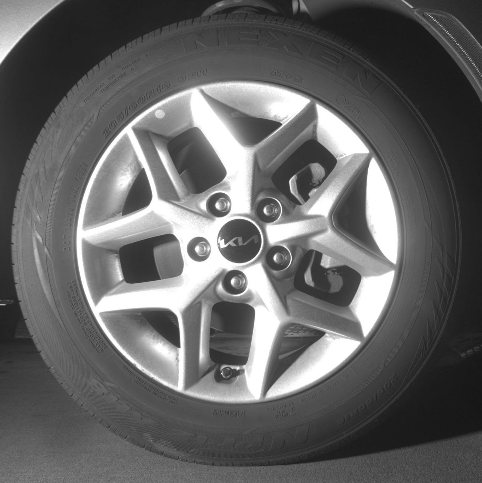 Used 2025 Kia Soul LX w/ LX Technology Package FWD image 24