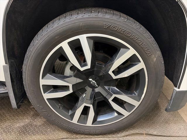 Used 2018 Chevrolet Tahoe Premier AWD/4WD image 37