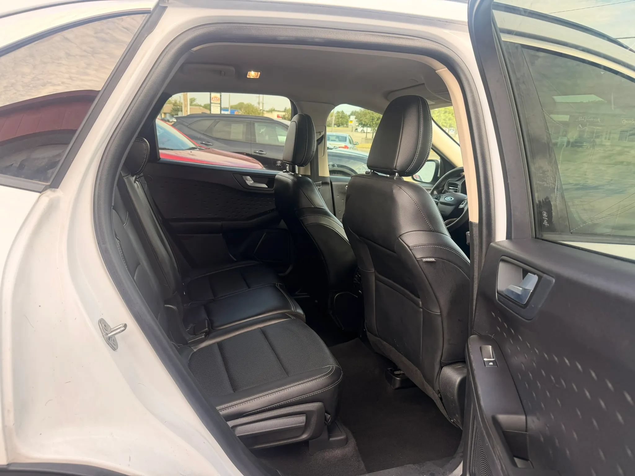Used 2020 Ford Escape SEL AWD/4WD image 25