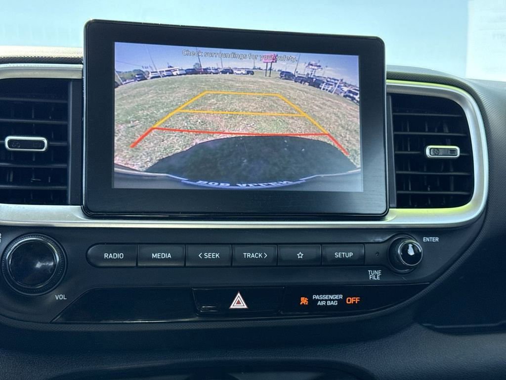 Used 2021 Hyundai Venue SEL FWD image 28