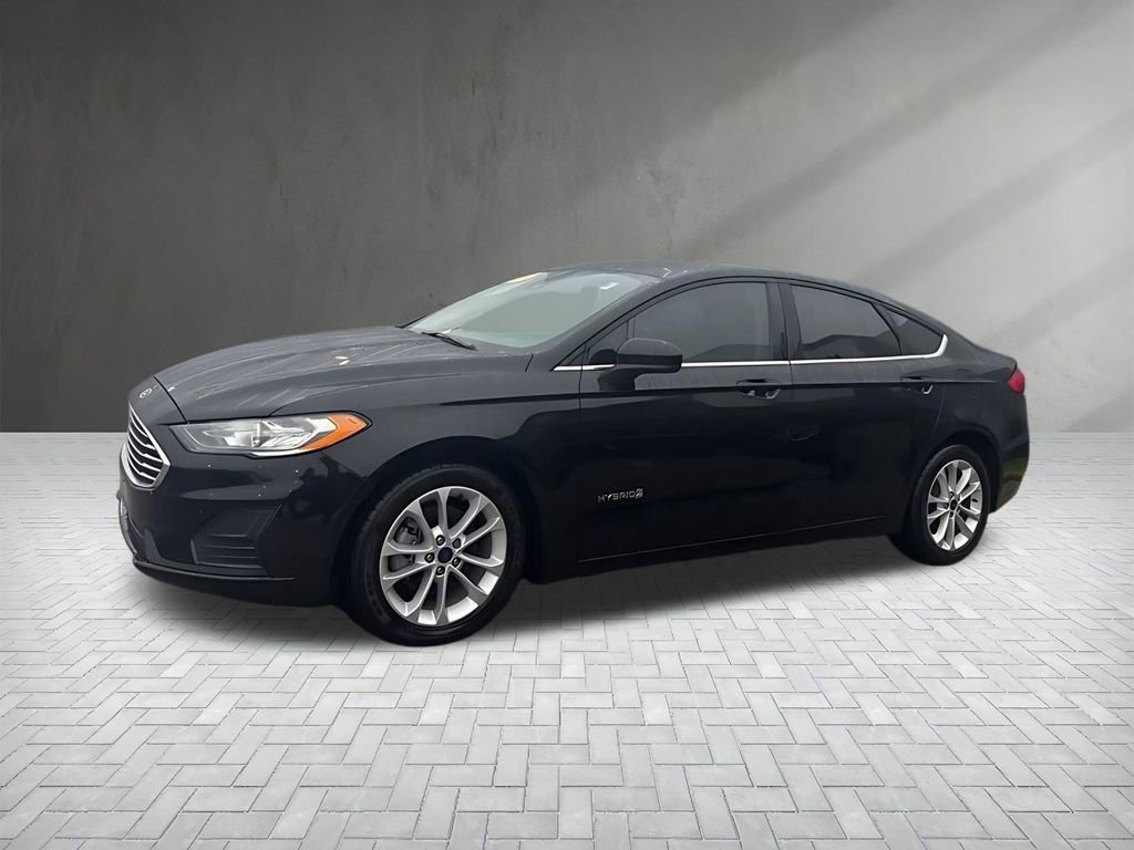 Certified 2019 Ford Fusion SE image 4