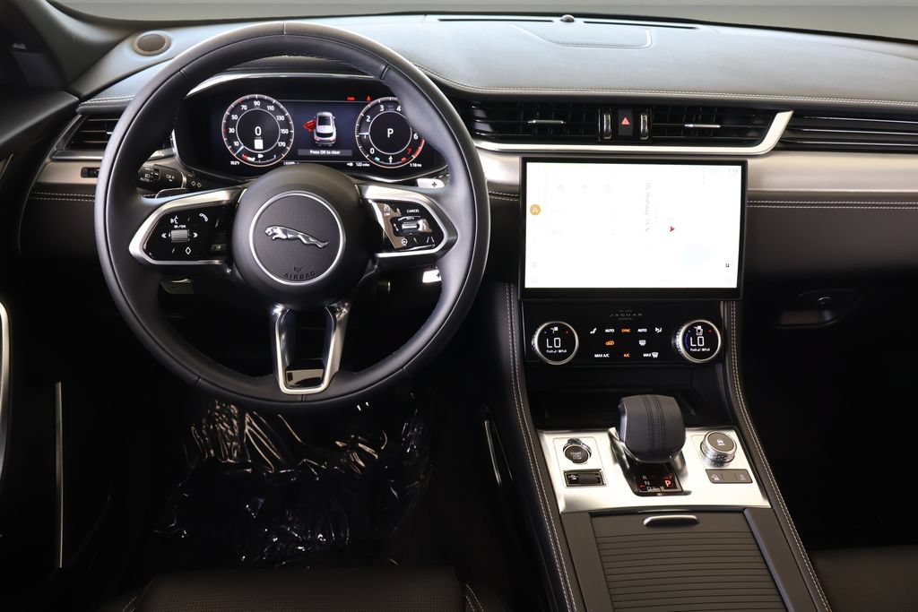 Used 2024 Jaguar F-PACE R-Dynamic S AWD/4WD image 13