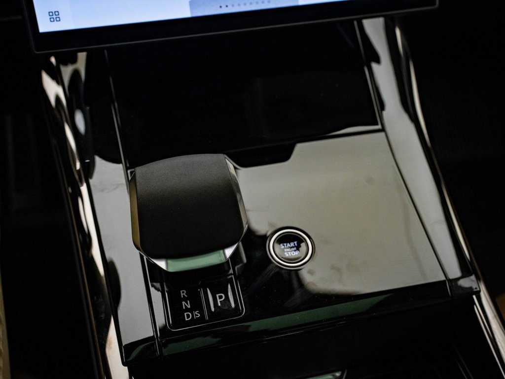 New 2025 Land Rover Range Rover Sport Dynamic SE image 33