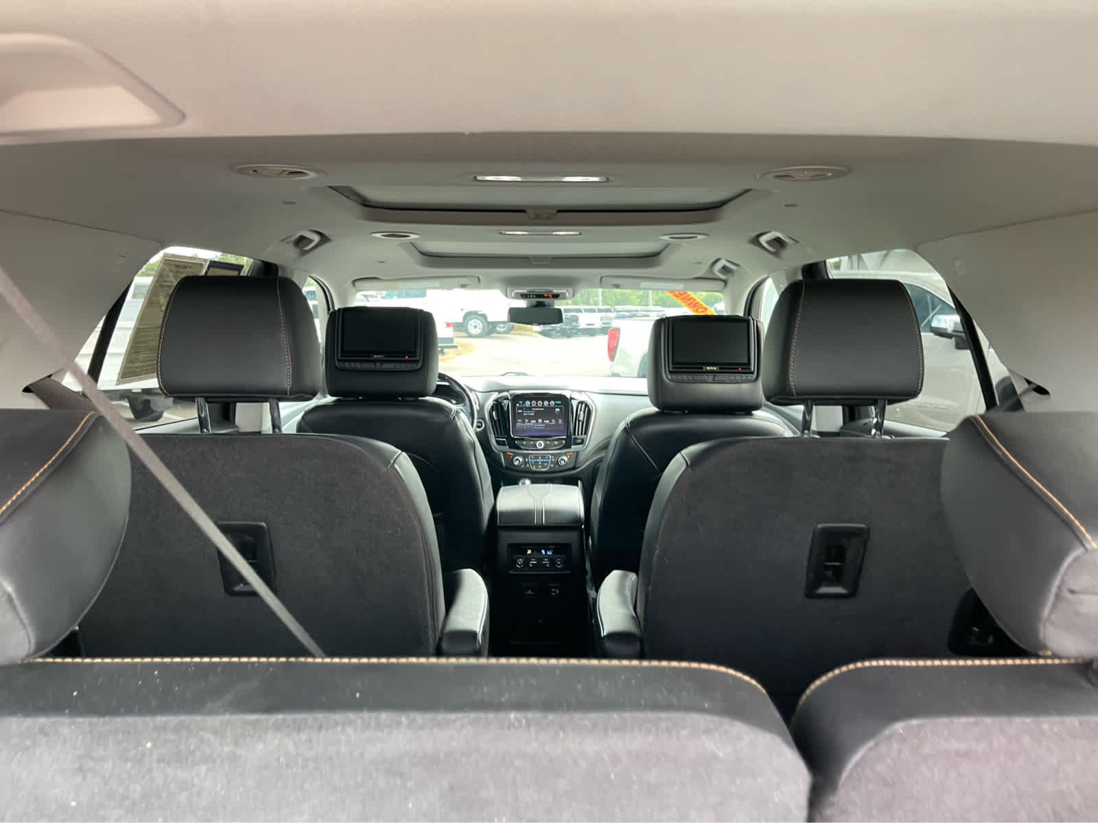 Used 2019 Chevrolet Traverse Premier w/ Driver Confidence II Package FWD image 23