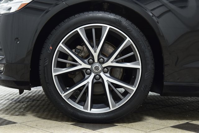 Used 2018 Volvo S90 T5 Momentum w/ Convenience Package image 24