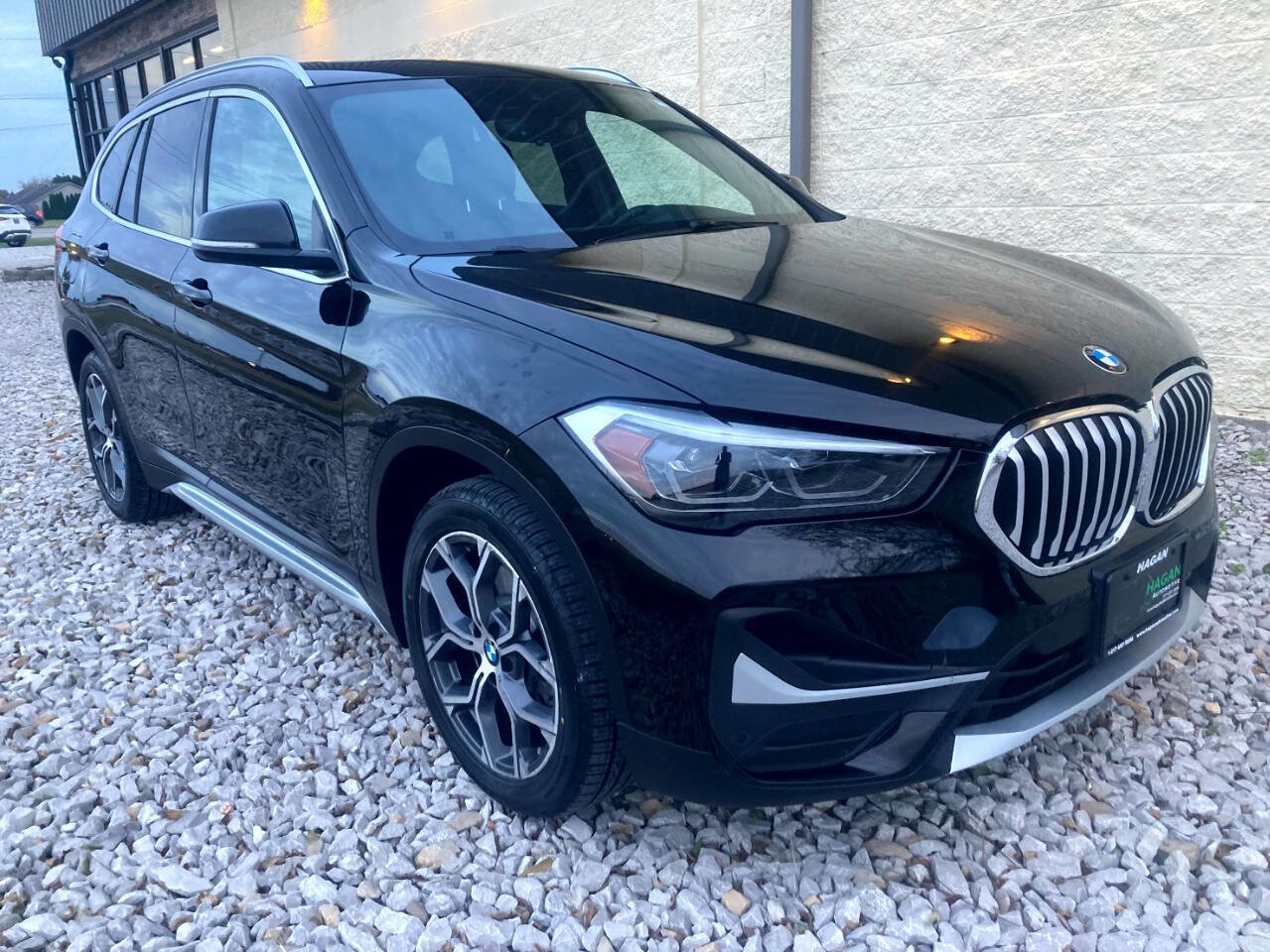 Used 2021 BMW X1 xDrive28i w/ Premium Package image 4