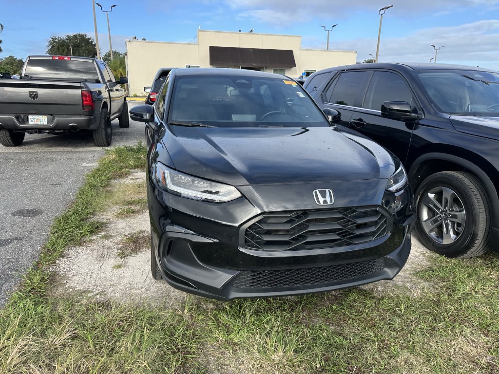 Used 2025 Honda HR-V Sport image 6