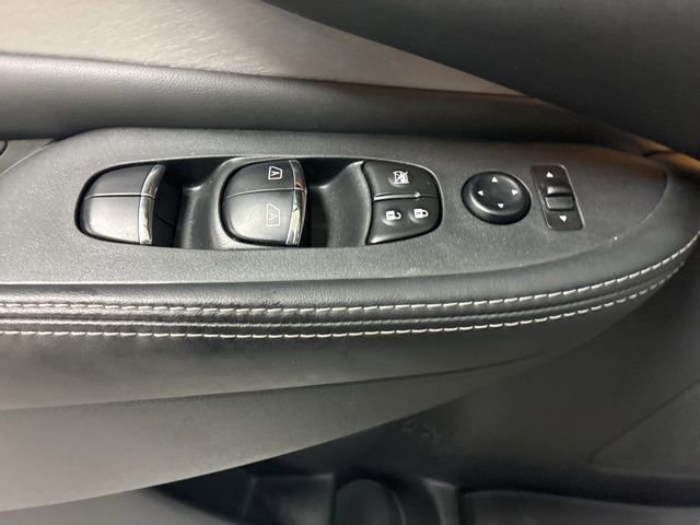Used 2020 Nissan Murano SL w/ Moonroof Package AWD/4WD image 21