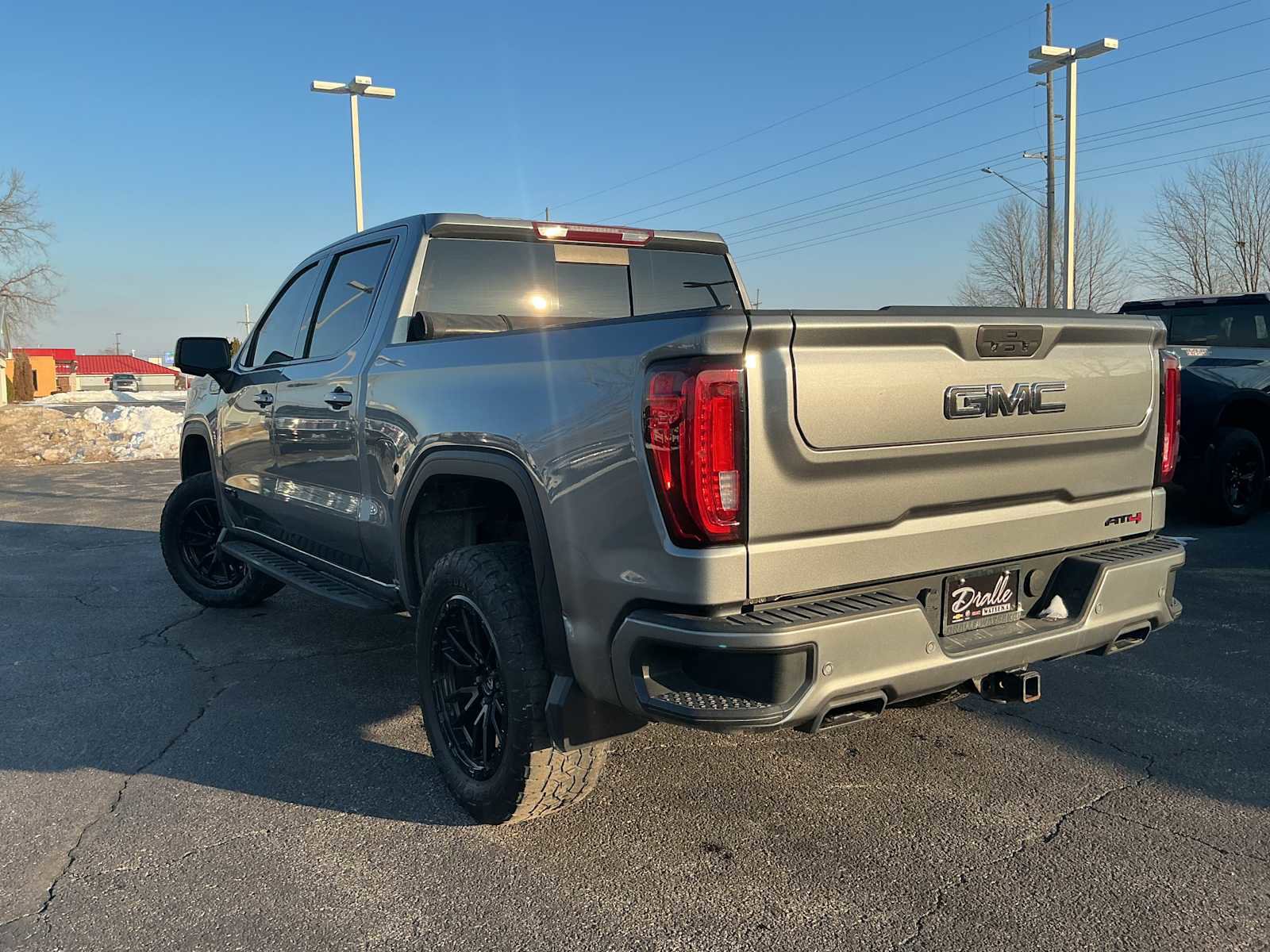 Used 2021 GMC Sierra 1500 AT4 w/ AT4 Premium Package image 5