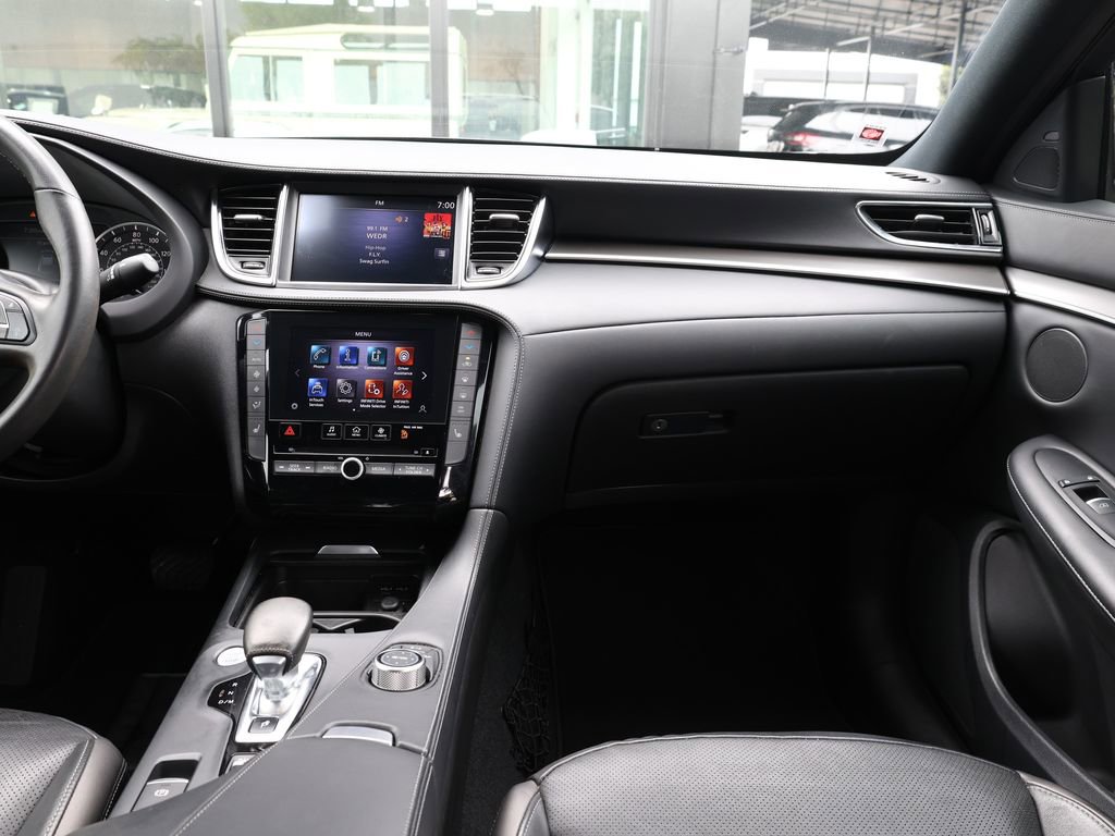 Certified 2023 INFINITI QX55 Luxe w/ Cargo Package image 24