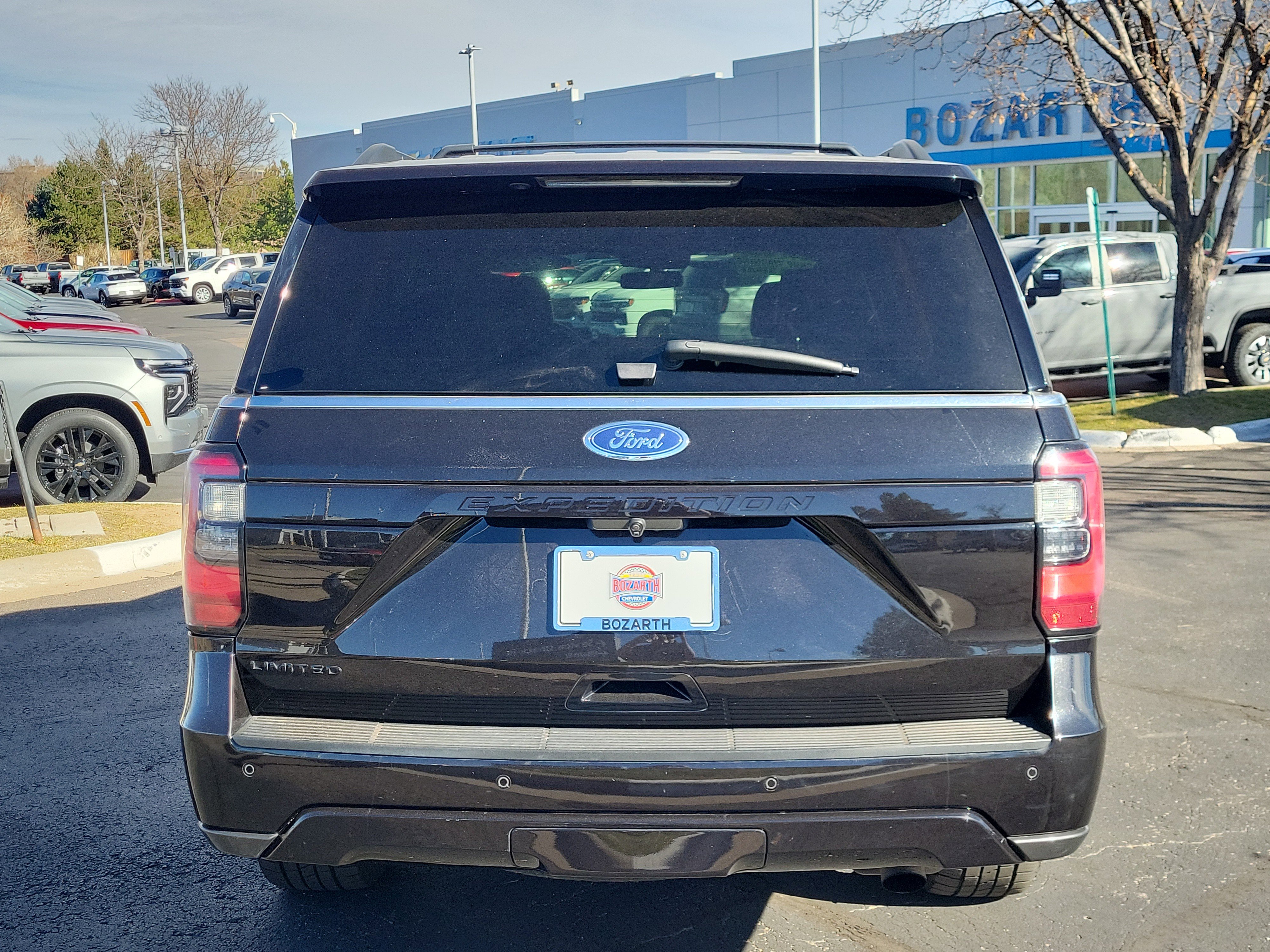 Used 2021 Ford Expedition Limited image 4