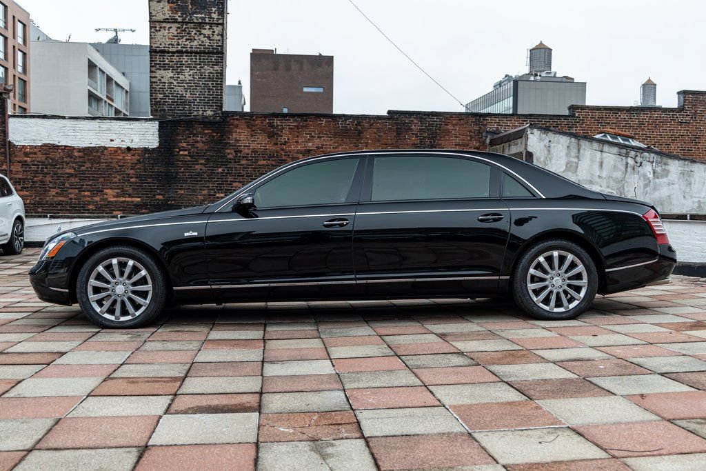 Used 2009 Maybach 62 S RWD image 48