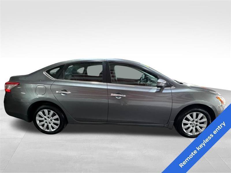 Used 2015 Nissan Sentra S FWD image 4