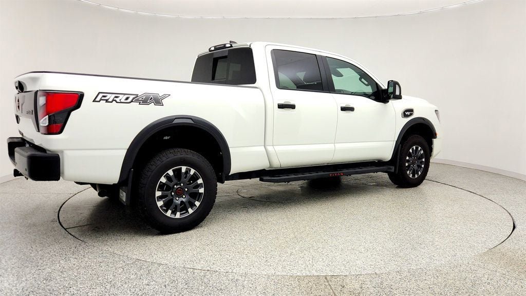 Used 2024 Nissan Titan PRO-4X w/ Pro-4x Convenience Package AWD/4WD image 5