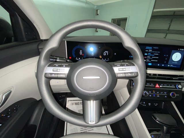 Certified 2026 Hyundai Tucson SE FWD image 14