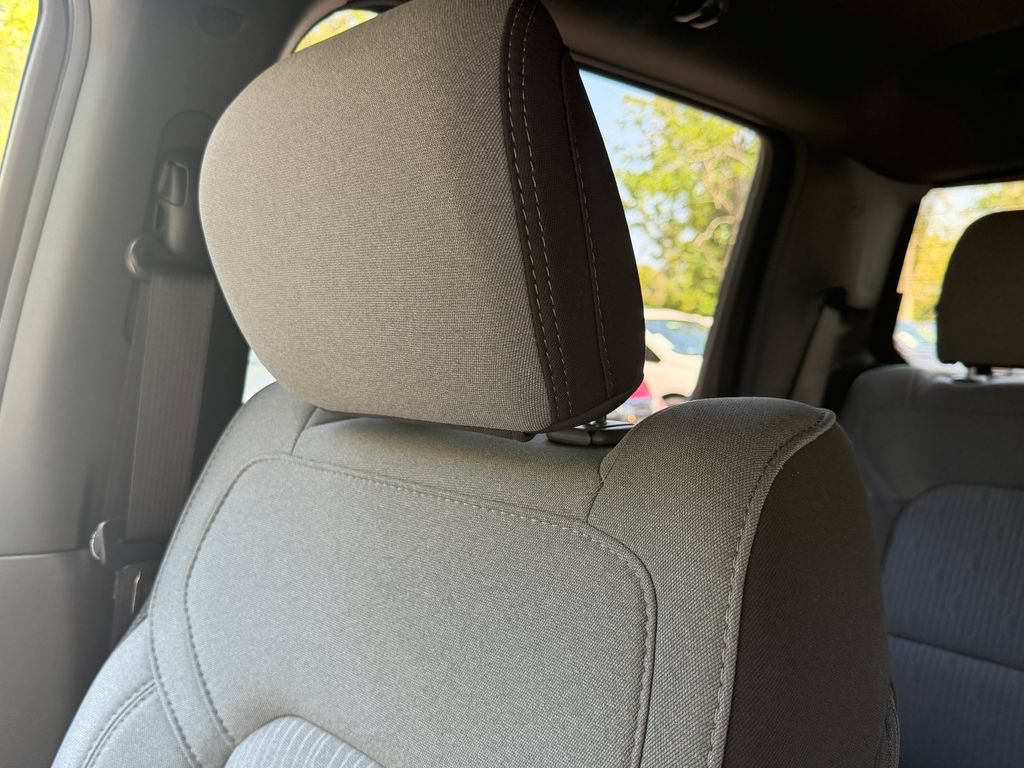 Used 2023 RAM 1500 Big Horn RWD image 30