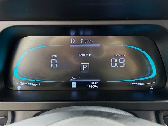 Used 2025 Hyundai Elantra Sport FWD image 17